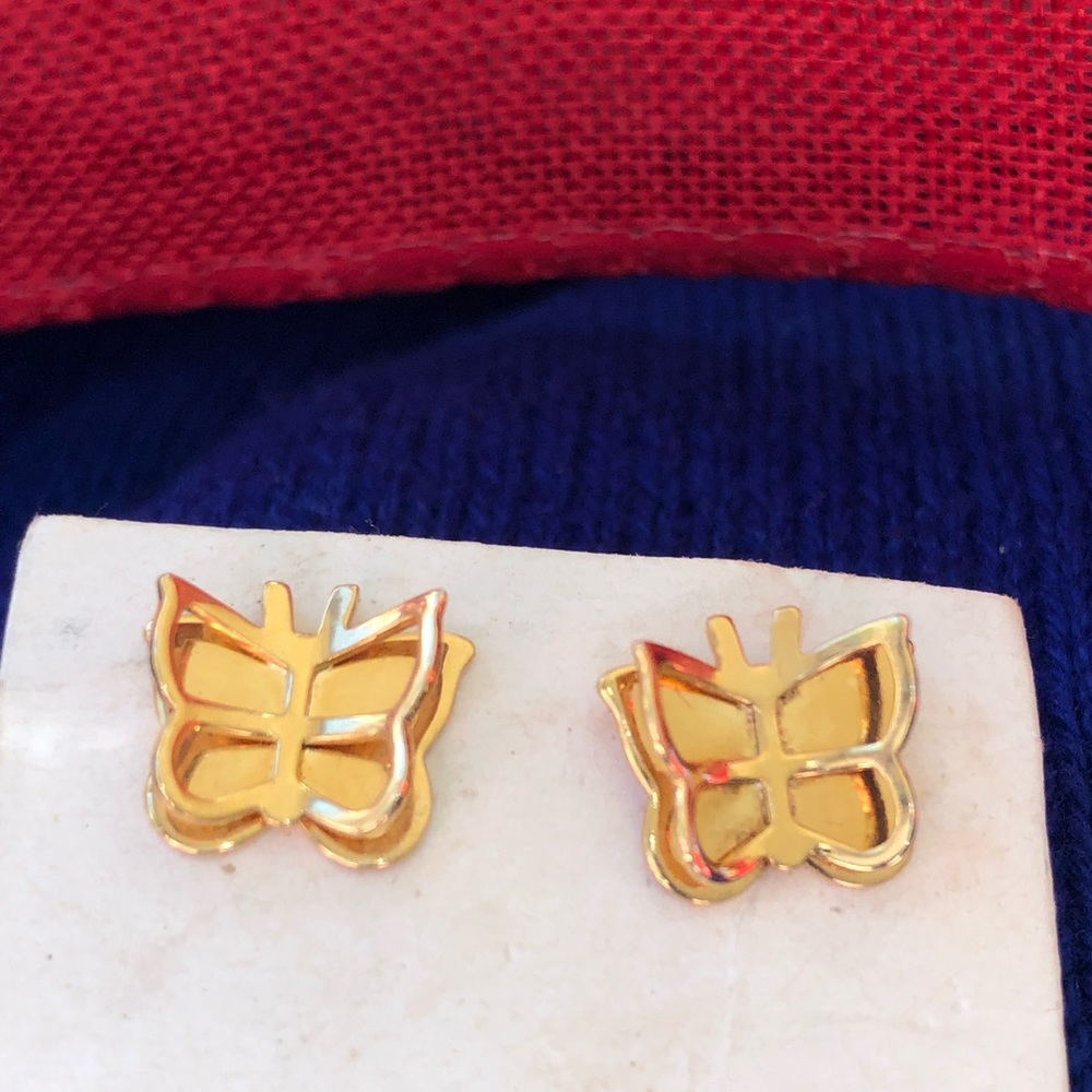 Avon vintage dimensional butterfly earrings